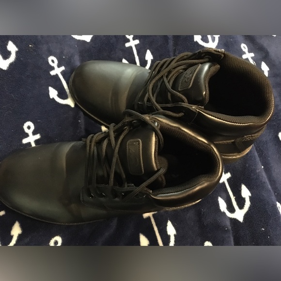 Mens Mountain Gear Boots - Picture 5 of 15